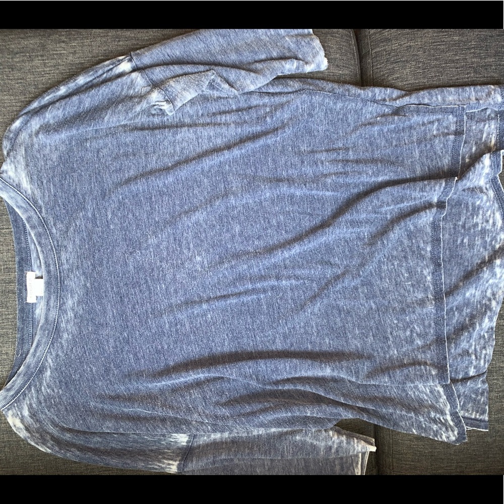 Forever 21 Blue Trendy T